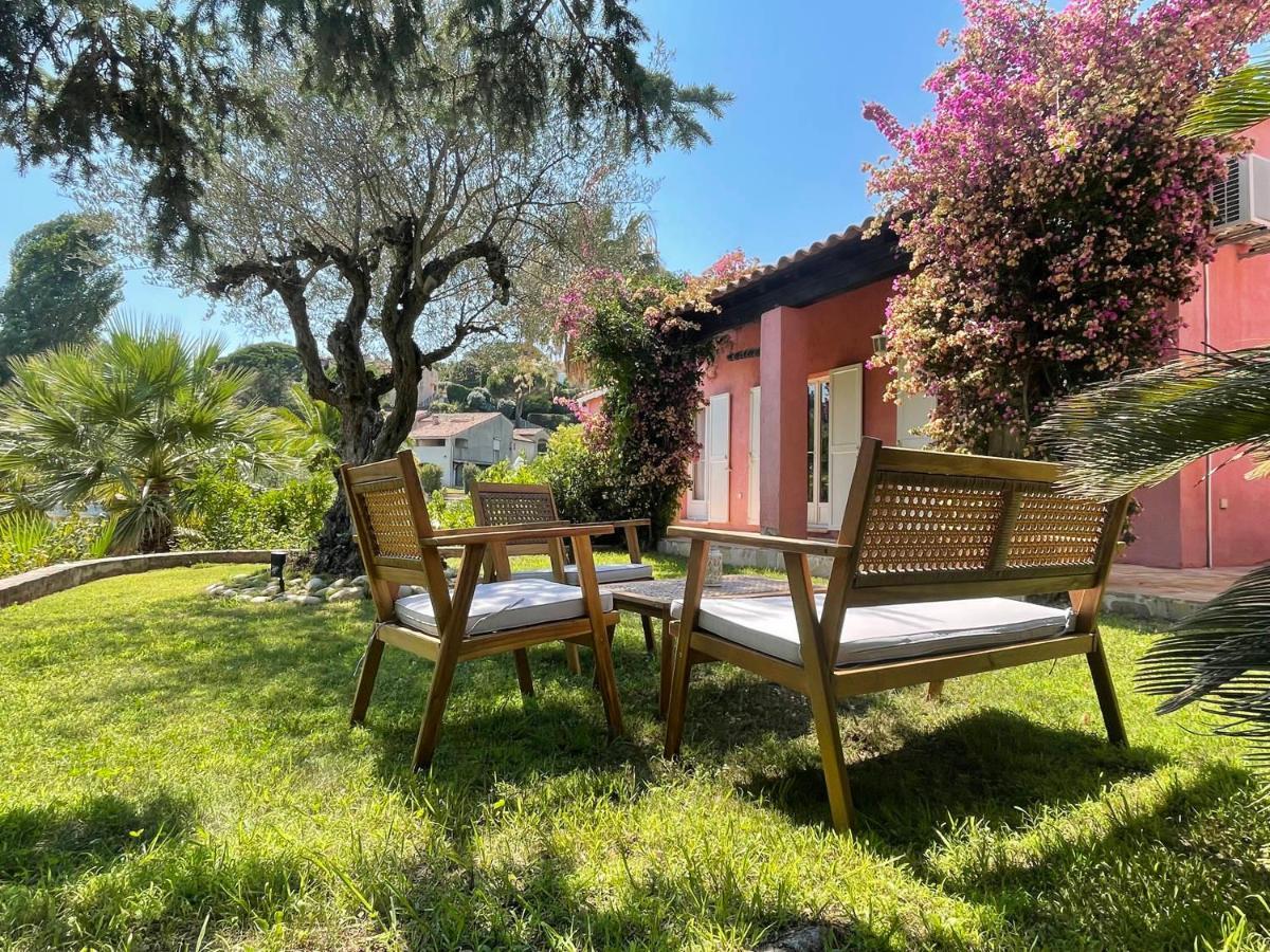 Fantastic Pool Villa 900M To The Beach; With Extravagant Big Garden Sainte-Maxime Eksteriør billede